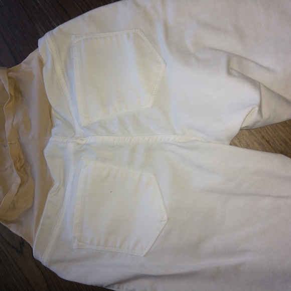 White maternity pants - Picture 5 of 5